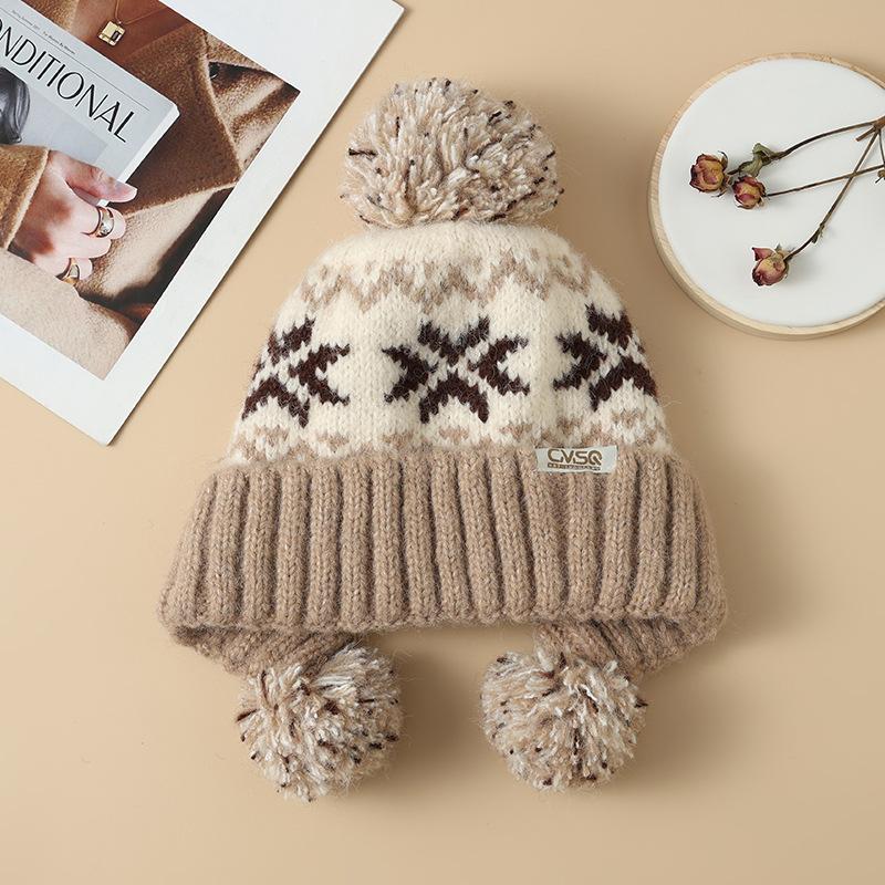 Ladies Snowflake Christmas Wool Hat Winter Fleece Thickened Cold Warm Hat Outdoor Travel Ear Hat New