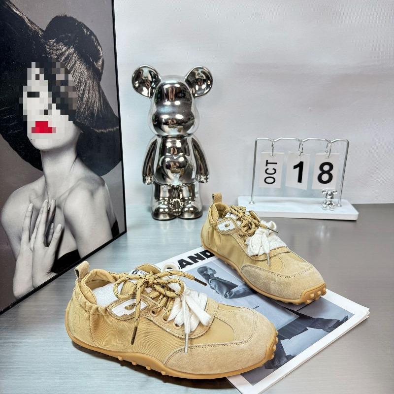 Leather flat bottom comfortable and lightweight 2 new spring and summer new color matching fashion casual sports shoes