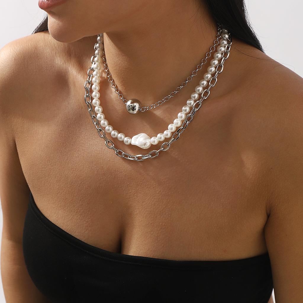 European and American Fashion Multi-layer Pearl Mixed and Matched Chain Necklace, Retro Geometric Beads Stacked Collarbone Chain Women