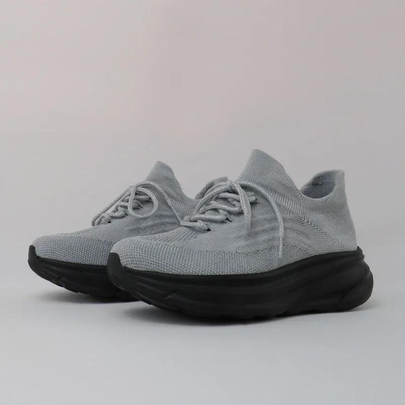 

Модная мужская повседневная обувь Дышащая обувь из летучего трикотажа Женская и мужская повседневная спортивная обувь Высокоэластичная обувь для бега Легкая обувь-носки 45 черный серый
