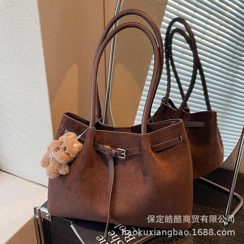 Retro Bag Women's Large Capacity 2025 New Autumn and Winter Versatile Shoulder Underarm Bag Casual Work Commuter Tote Bag