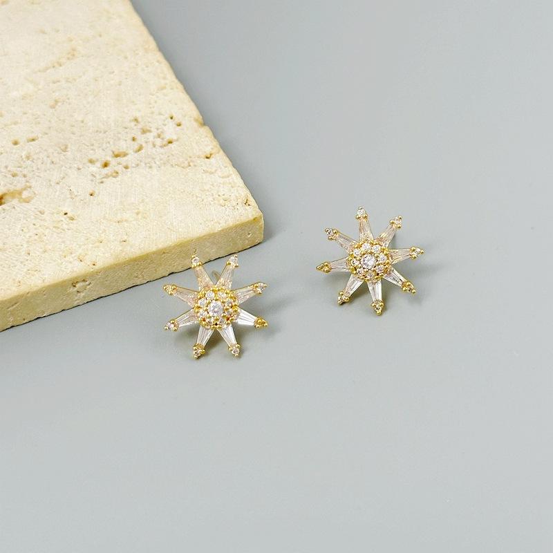 Trendy Fashion Temperament Sunflower Zircon Stud Earrings Simple Earrings золотой
