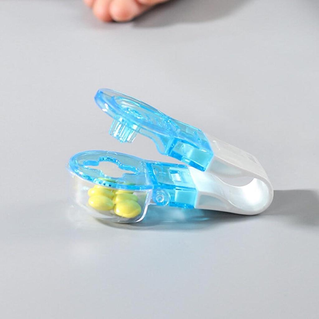 Portable No-Contact Pill Splitter for Elders