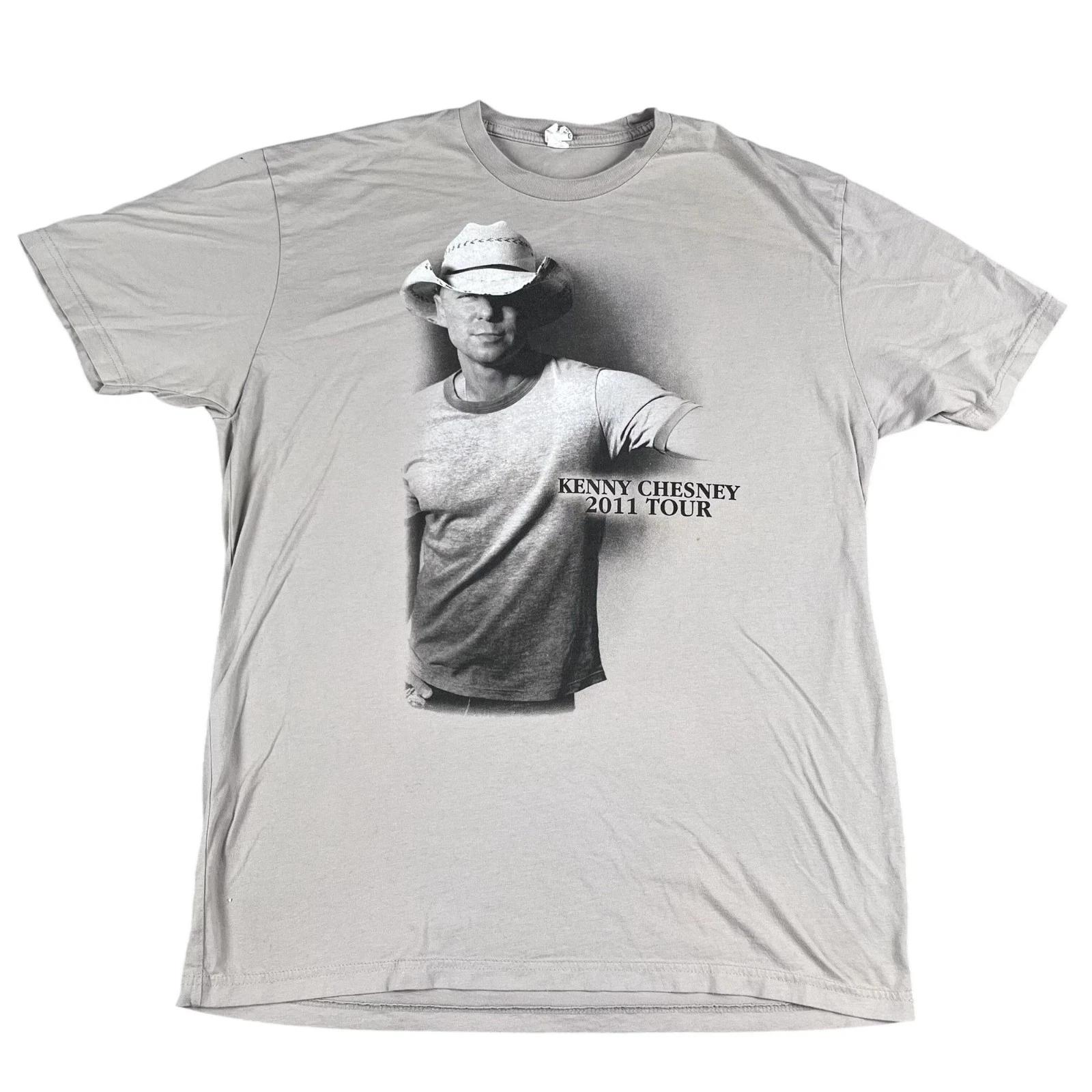 

Kenny Chesney Mens 100% Cotton 2011 Tour Shirt Sz Large XL