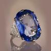 Nuovo Anello da Donna Hyperbole per Festa Cocktail Con Enorme Zircone Cubico Azzurro Montatura a Griffa Regalo di San Valentino per Moglie
