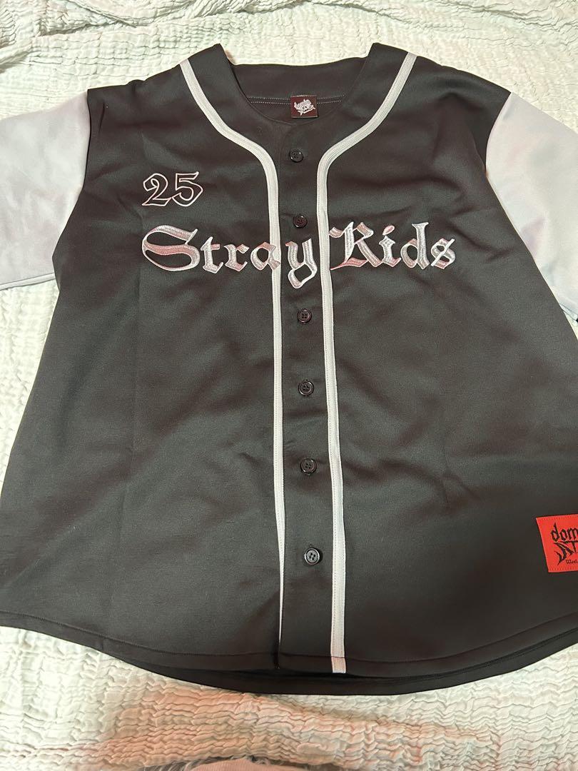 

[Б/У] StrayKids DominATE Униформа Рино