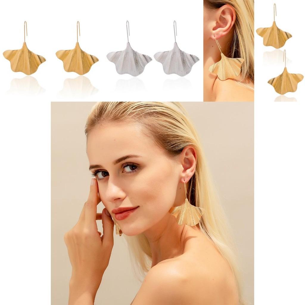 Fashionable Alloy Leaf Earrings For Women Great For Street Photography And Gifts