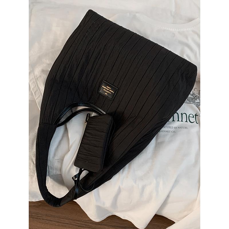 Leisure College Wind Nylon Canvas Bag Women's 2025 New Niche Underarm Bag Large Capacity Shoulder Tote Bag