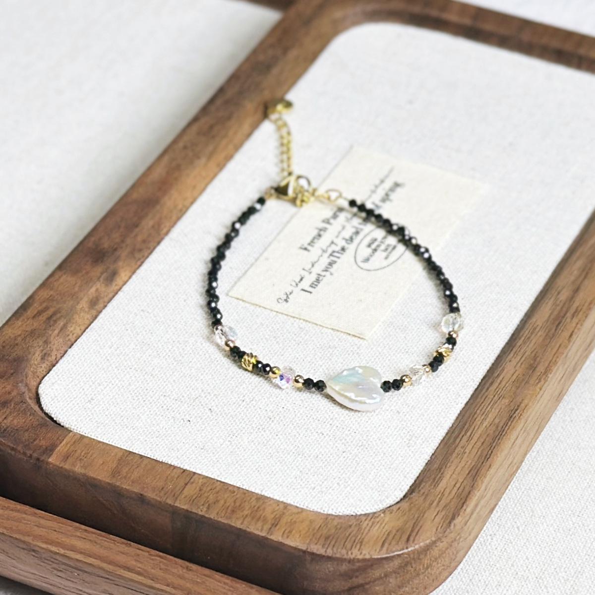 Natural Stone Heart & Freshwater Pearl Bracelet - Elegant Gift for Women