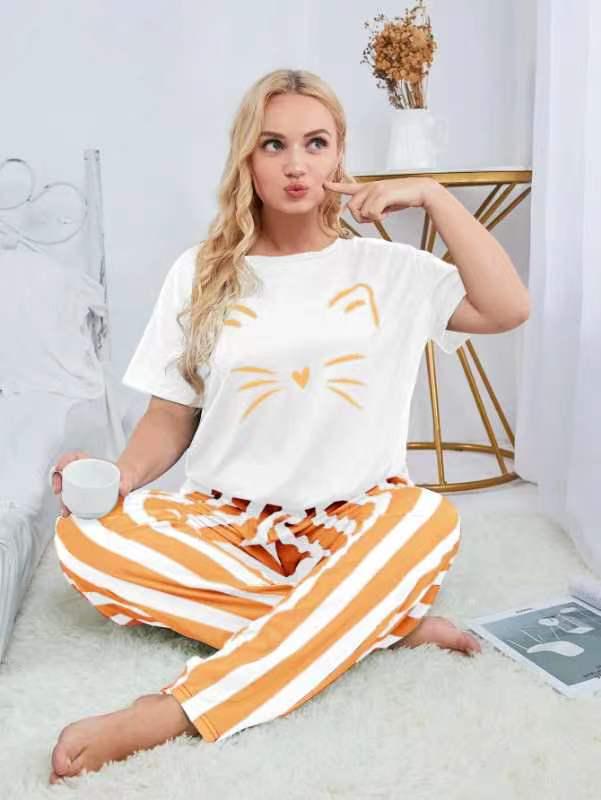 2024 Russian Women's Plus Size Pajamas Set: Watermark Top & Striped Long Pants