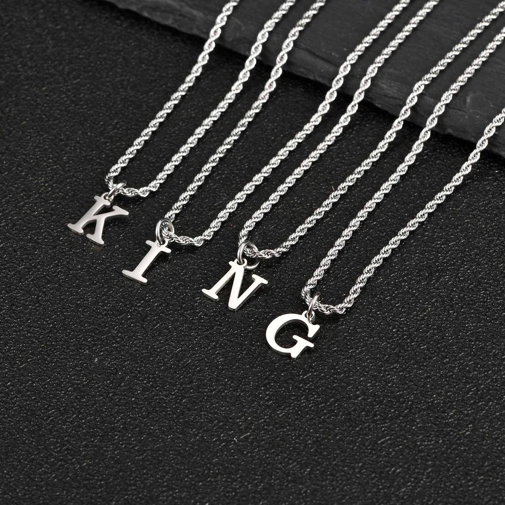 Vnox Set di 2 Collane per Uomo Donna, Acciaio Inossidabile Ciondolo Lettera Iniziale A-Z Catena Intrecciata e Catena Cuban Link Choker Nuovo