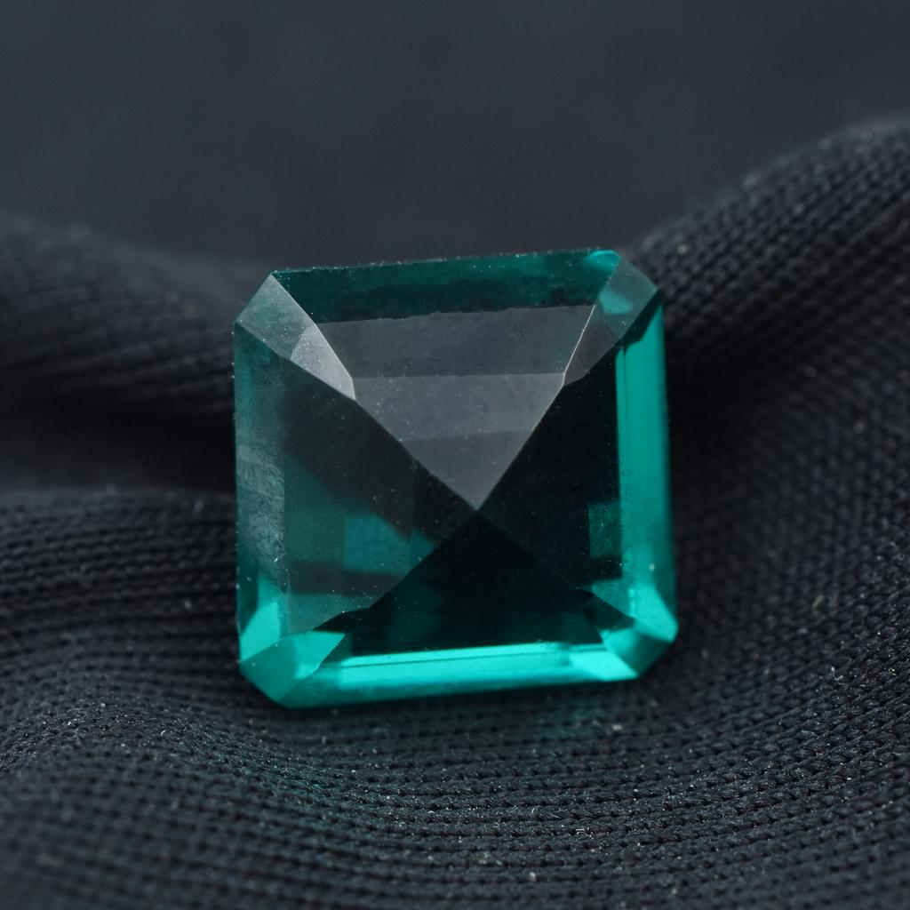 Natural Green Garnet 9.90 Ct Square Cut Loose Garnet Gemstone