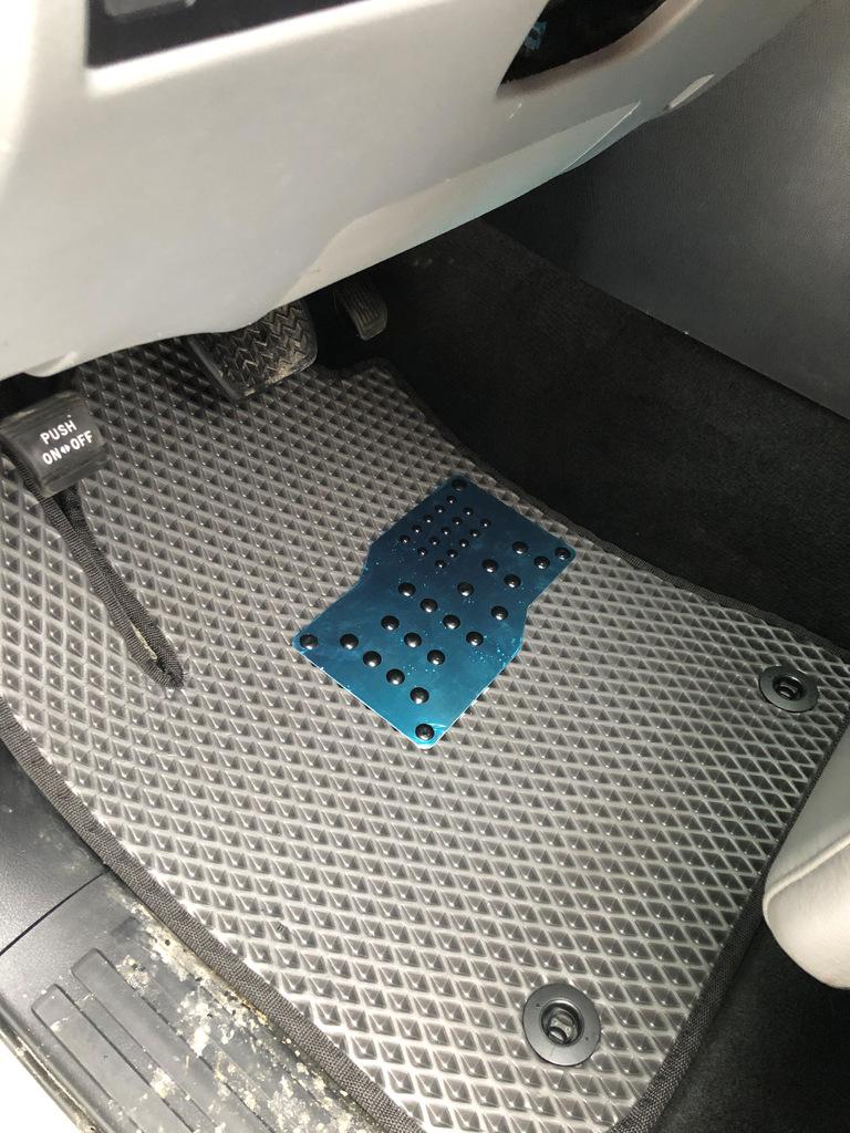 Rugs 3 Rows (EVA Black) Middle Row - Armrest for Toyota Sequoia 2007-2022