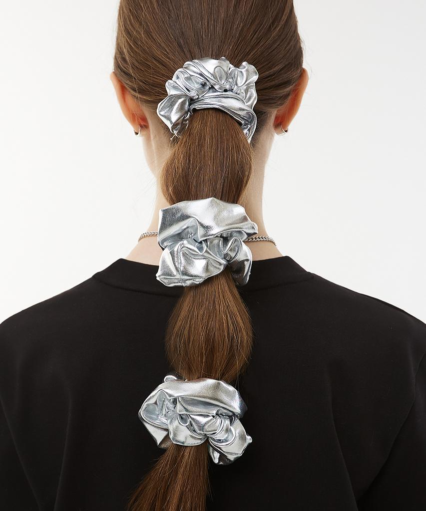 Vvv Metallic Scrunchie _ Silver