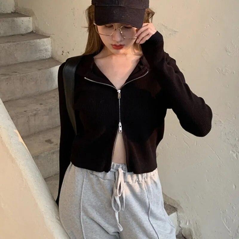 

Женский повседневный вязаный кардиган с капюшоном One size чёрный