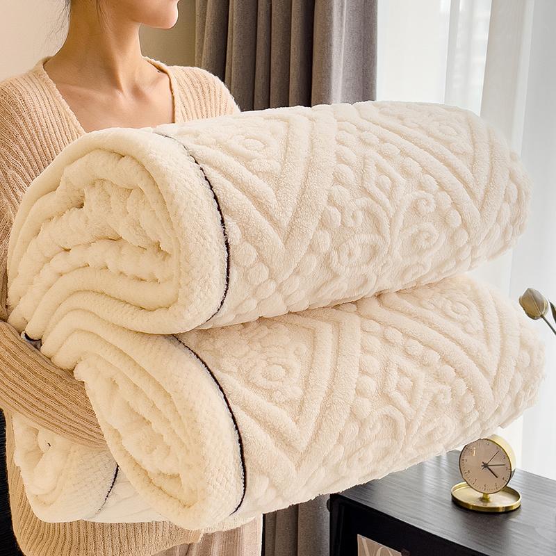 Contemporary Carved Velvet Bed Blanket Luxury 350g Thickened Autumn Winter Warm Blanket Machine Washable Multipurpose Comforter