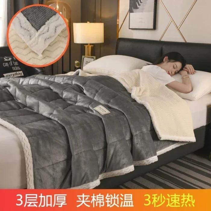 Coral Fleece Autumn Winter Warm Blankets for Bed 3 Layers Thicken Flannel Blanket Quilt Soft Comfortable Warmth Quilts Washable
