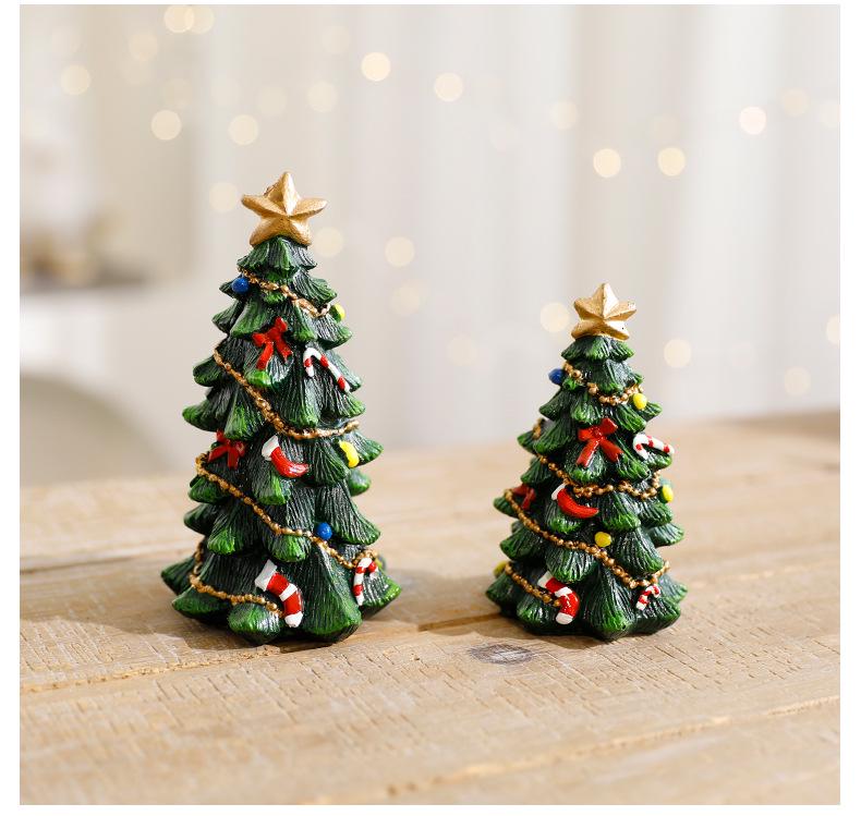 European Style Mini Christmas Tree Resin Ornament – Desktop Party Decoration