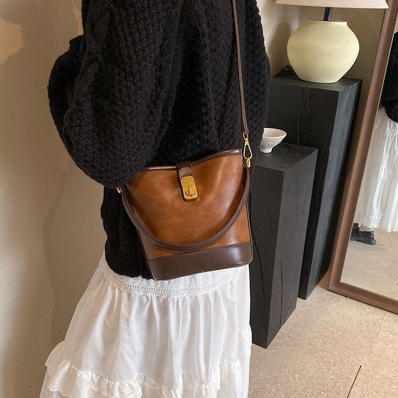High-end Fashion Handbag Bag Women's New Autumn and Winter Retro Simple Bucket Bag Niche Diagonal Span Shoulder Bag