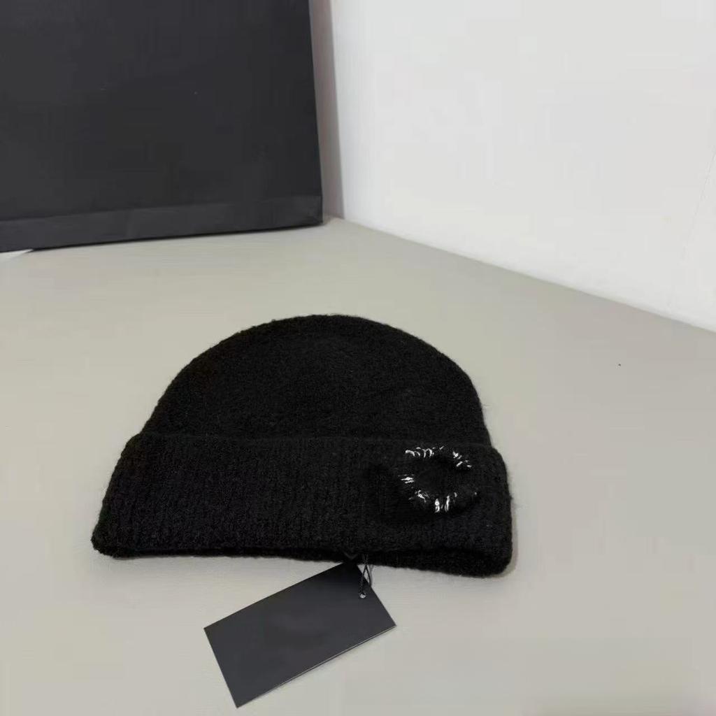 Warm Wool Knitted Hat 2025 New Style Cozy Overhead Trendy Cold Weather Fashionable Travel Cap Breathable Quick Dry round Top
