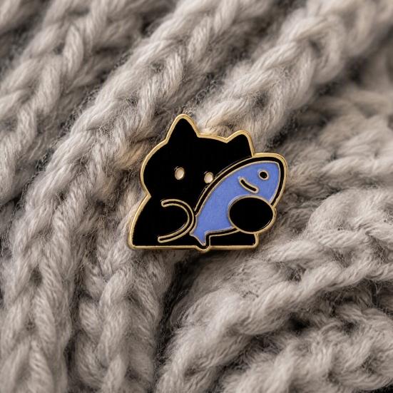 Kitten Hugging Fish Pin Holding Cartoon Cat Brooch, Enamel Alloy Badge Pin, Animal Lapel Pins Clothing Accessories for Backpacks Hats Scarves Jackets