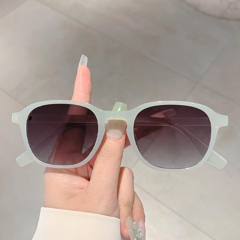 Small Frame Square Sunglasses Women For Men Luxury Brand Designer Vintage Punk Sunglasses Popular Gradient Eyeglasses Uv400