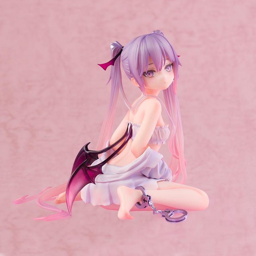 Pink Eve Handmade Little Devil 2D Model Car Chassis Scenery