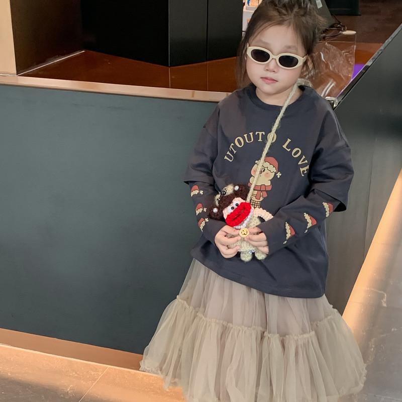 Adorable Cartoon Sausage Style Crochet Shoulder Bag For Kids With Breathable Yarn Material