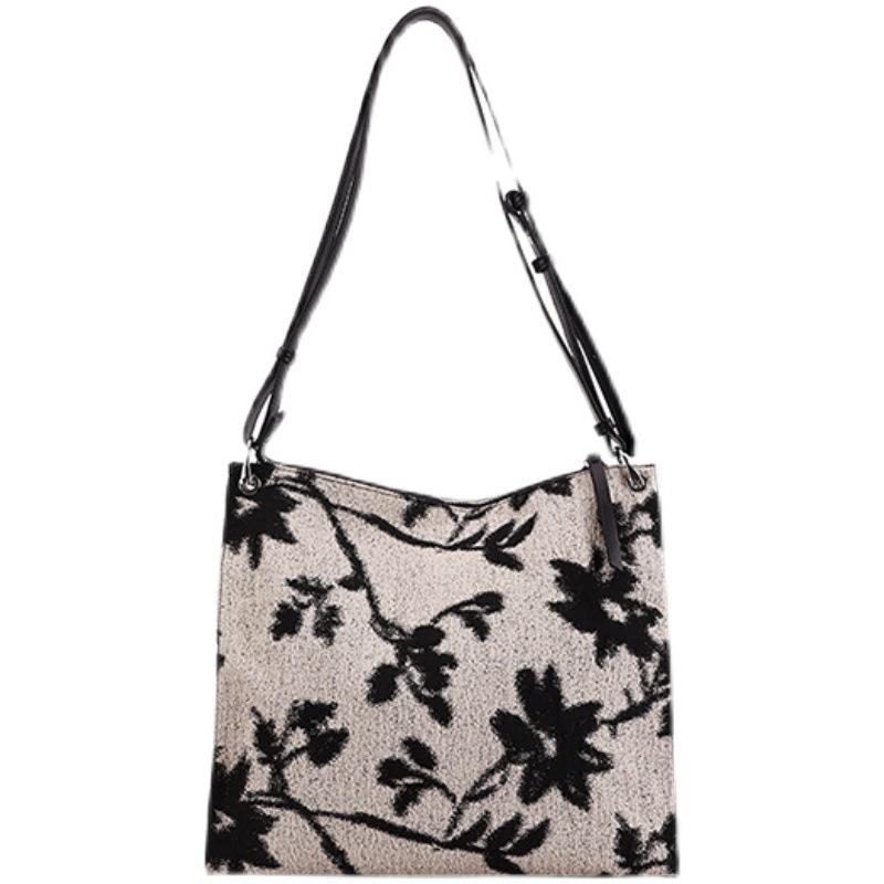 Literary Chinese Style Jacquard Canvas Bag for Women New Trendy Large Capacity Crossbody Armpit Bag High-end Single-shoulder Tote Bag