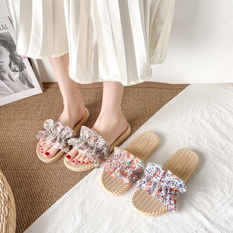 Ladies New Slippers, Flowers Super Fire Fairy Sandals and Slippers Indoor and Outdoor Slippers Fashion All-match  Beach Shoes