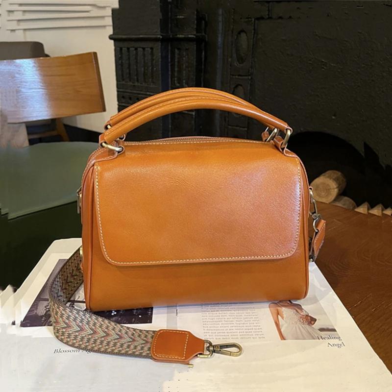

Genuine Leather Pillow Compact Shoulder Crossbody For Women Trend Designer Short Handle Tote Ladies Handbags Premium