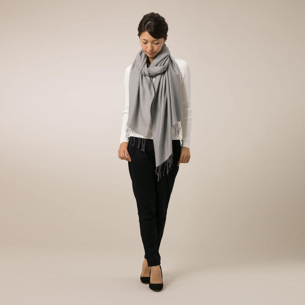 Cashmere and Silk Large Stole in Gift Mist 70x200cm [Pashmina Collection] Box, Gray,