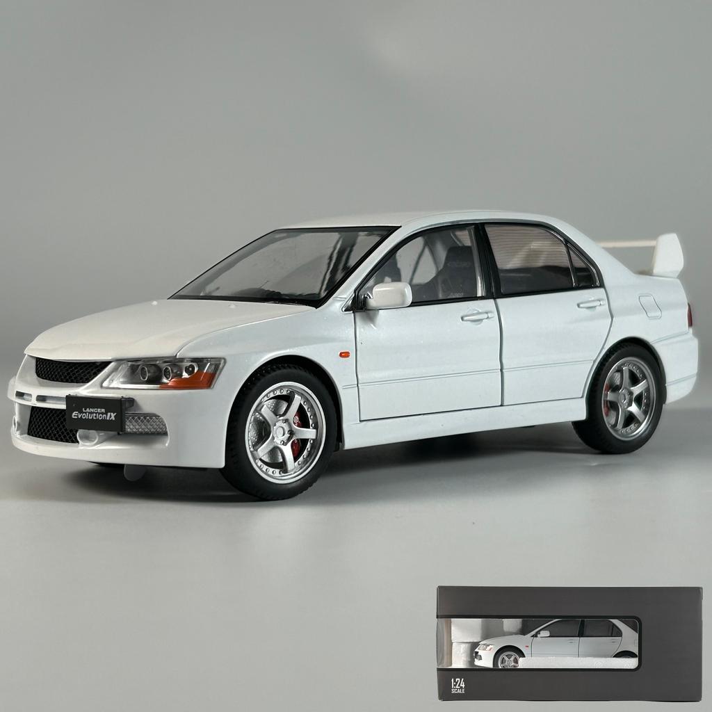 JDM 1:24 Mitsubish Lancer Evolution EVO9 Compact Car Alloy Metal Diecast Model Car Best Birthday Gift For Children's Toy Collect