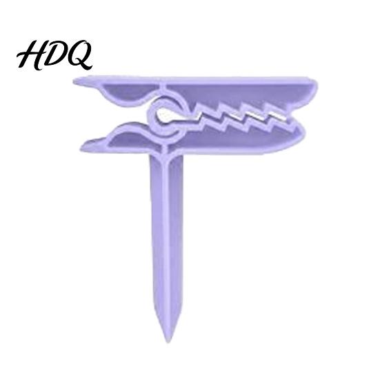 Beach Blanket Fixing Stake 4Pcs Towel Clip Stake Windproof Outdoor Picnic Clips Sand Spikes Portable Holder Mat Clamps