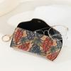 Portable Retro Print Eyeglasses Box Pressure-Resistant Buckle Keychain Sunglasses Case Lightweight Glasses Case Women