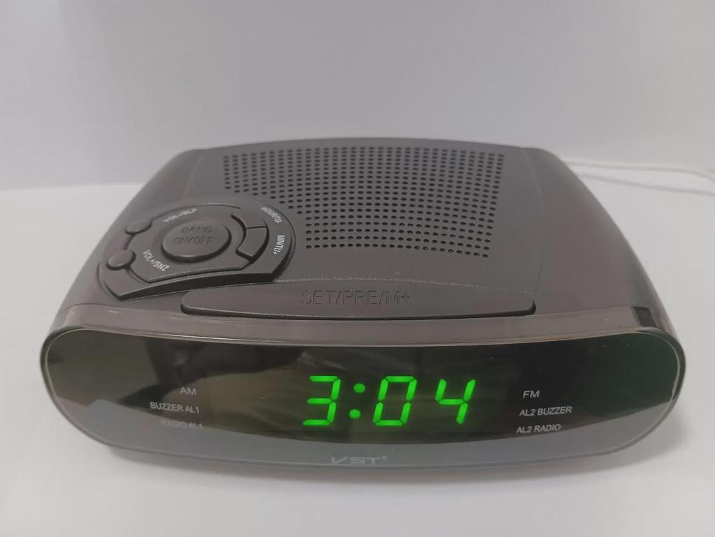 LED Clock Radio with Alarm, AM/FM Channels, and Snooze Function
