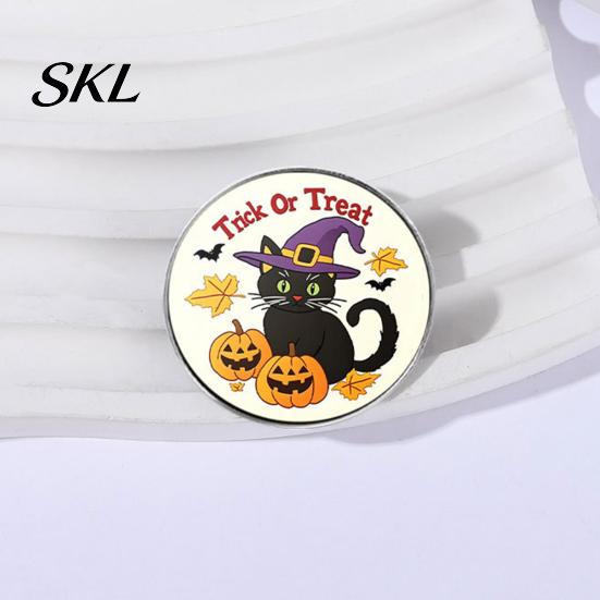 Costume Brooch Pin, Halloween Dark Stitched Doll with Bandage Patch Exquisite Craftsmanship Design, Zinc Alloy Round Badge, Lightweight Clothes