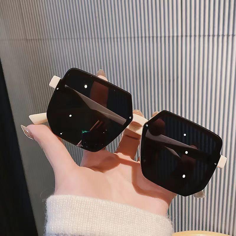 Non-polarized Big Frame Vintage Sunglasses Women Men Square Sun Glasses Retro Eye Glasses Goggle for Male Female Polygon Sunglasses