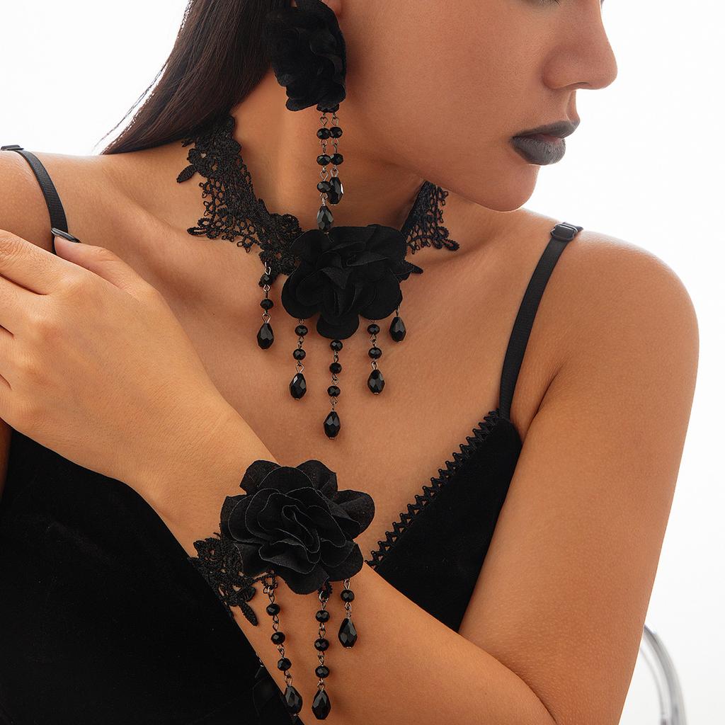 Gothic Dark Black Lace Collar Halloween Rose Flower Fringed Choker Necklace