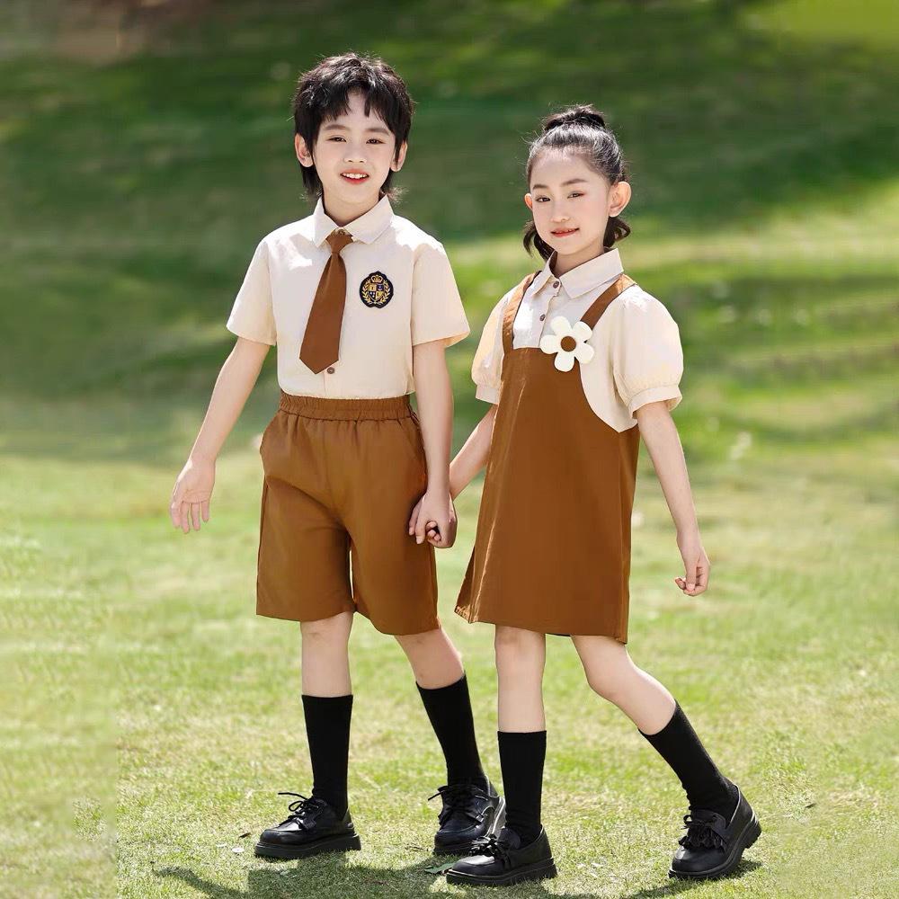 Kostium Chóru Dziecięcego i Ukończenia Przedszkola: Narodowy Strój Cheerleadingowy i Recytacyjny