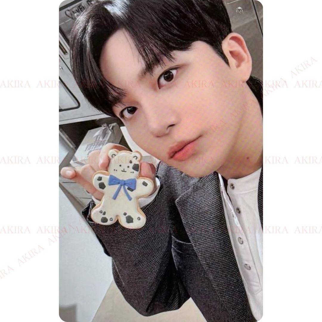 ATEEZ 2026 ПОЗДРАВЛЕНИЕ С НОВЫМ ГОДОМ ВЛОЖЕННАЯ Фотокарточка ОФИЦИАЛЬНАЯ JONGHO / #1