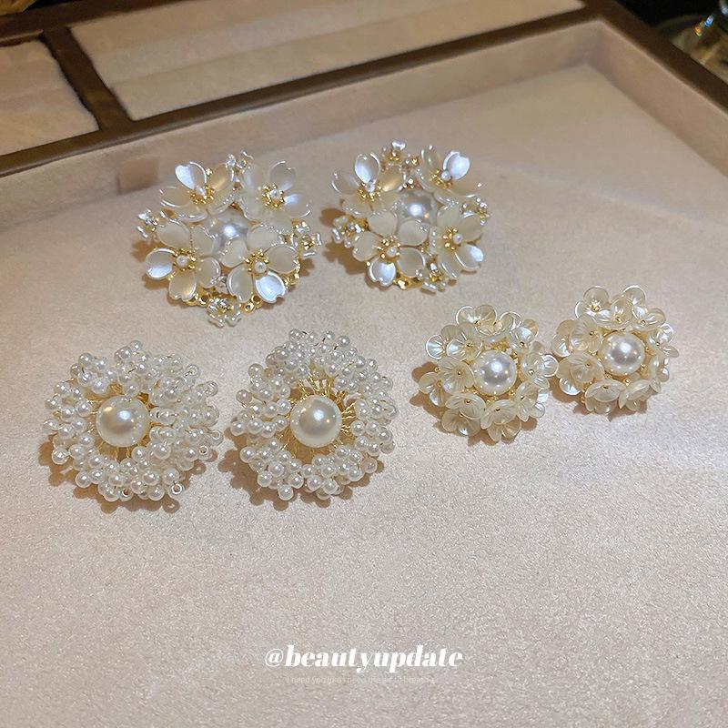 

Gold-Plated Silver Pearl Flower Cluster Stud Earrings, French Mori Style