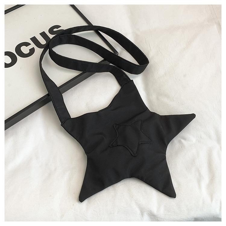 

Новая милая сумка-звезда 2025 года, большая вместимость, женская, с индивидуальностью, холщовая сумка через плечо, мессенджер, пятиконечная звезда чёрный