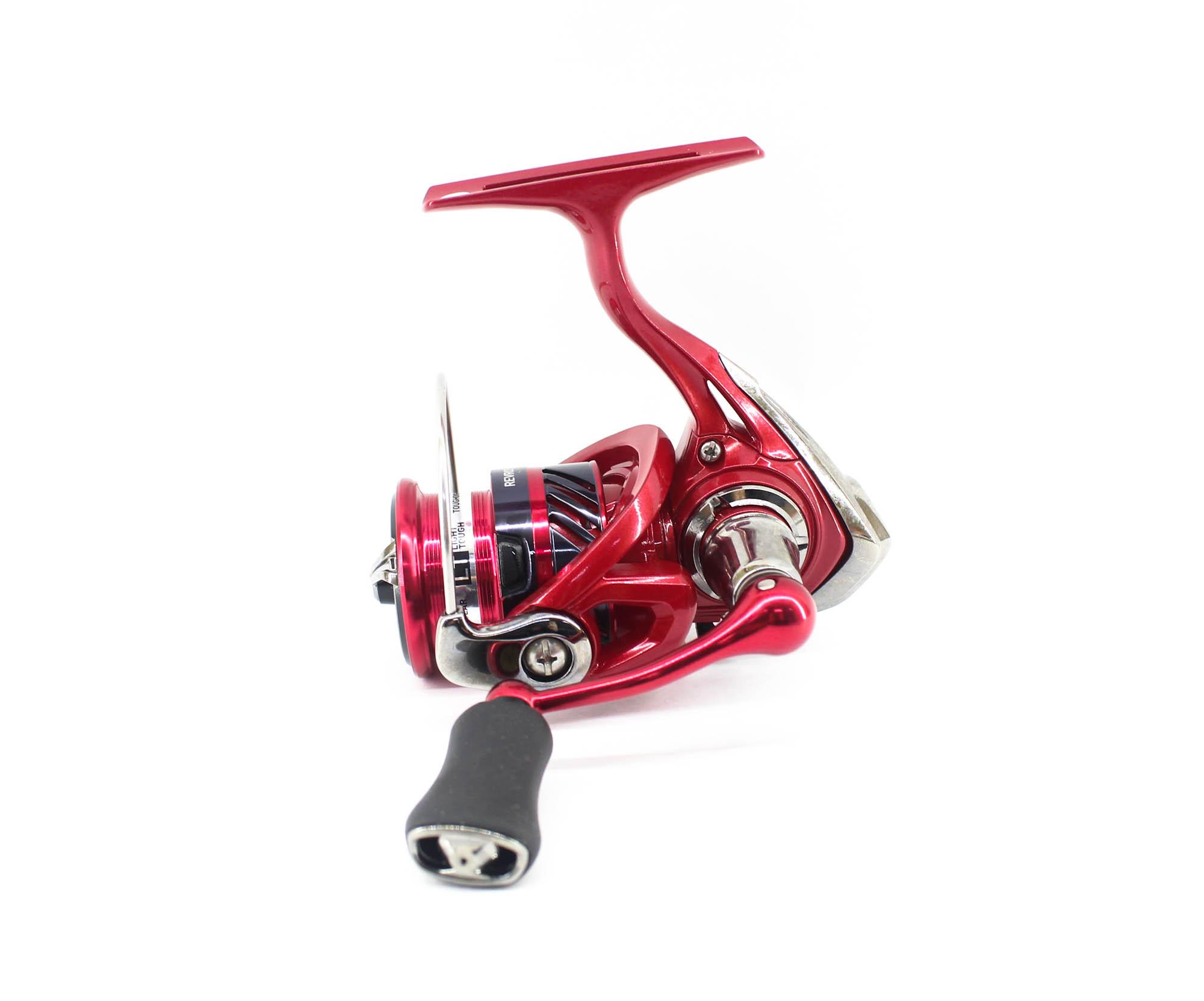 

Катушка Daiwa спиннинговая 19 оборотов RR LT 1000-XH (7058)