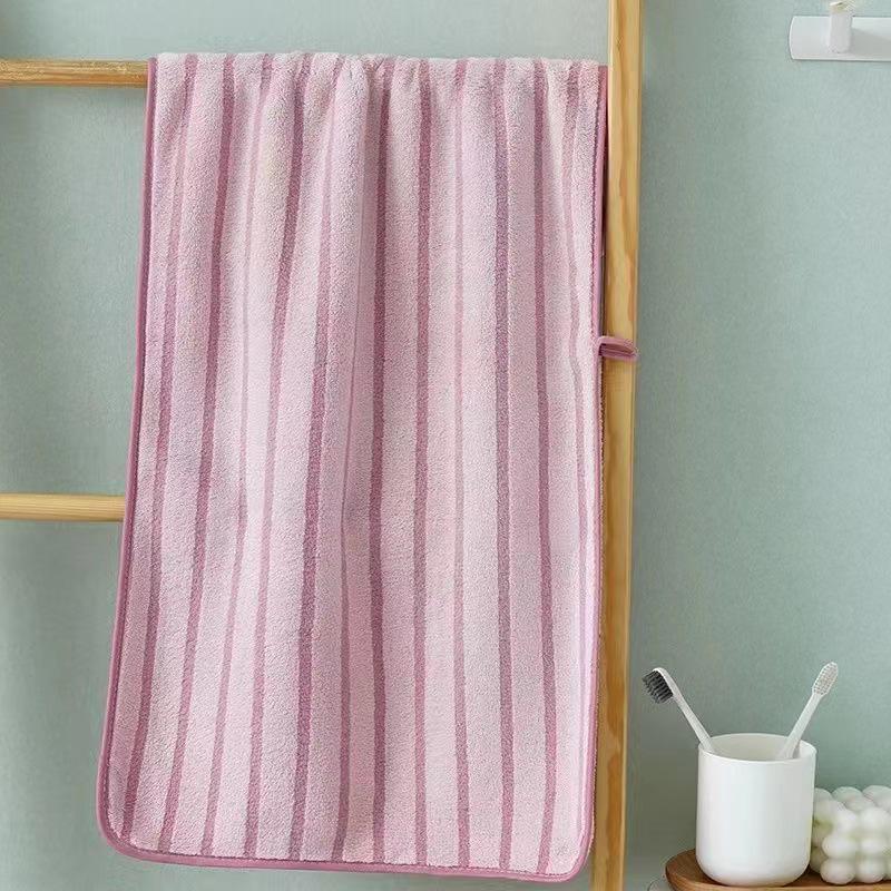 Soft Striped Coral Fleece Towel Set: High Absorbency for Face Washing, Ideal Wedding or Souvenir Gift Towel 35*75 cm розы красного