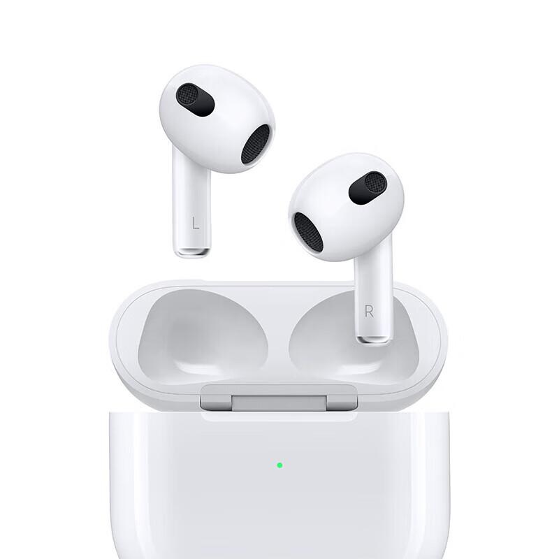 Apple AirPods (3rd Gen) with MagSafe Charging Case