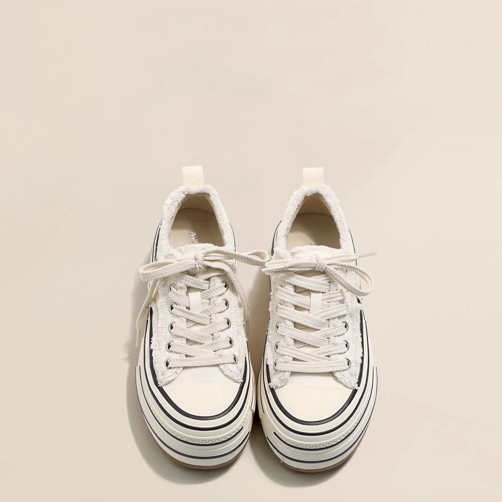 Thick-soled Lace-up Versatile Canvas Shoes Women's 2025 New Casual Style Beggar Rough Edge Round Head Casual Sports Shoes