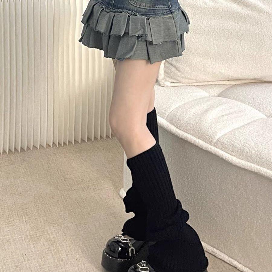Dicke Wollstrick-Beinstulpen Hot Girl Y2K Herbst Winter Schlaghose Weitbein Slouch Socken Schwarz Weiß