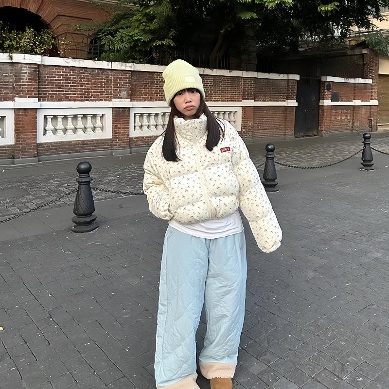Damen Winter Neu Kleiner Blumenkragen Kurze Baumwolljacke Amerikanischer Steppmantel Steppjacke.