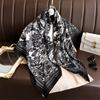Accessoires – Écharpes et foulards
